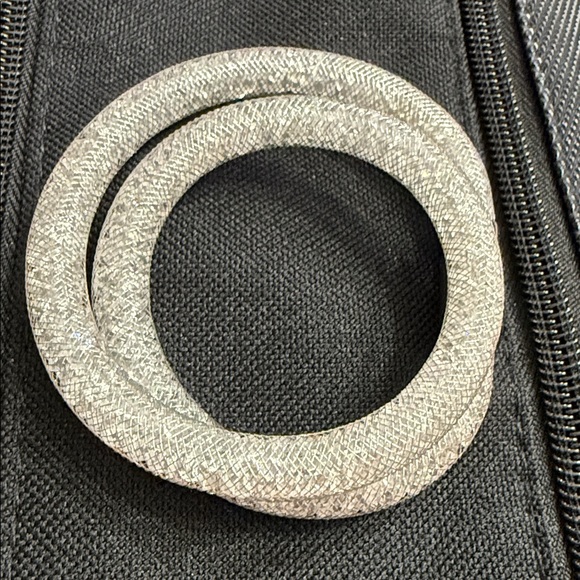 Swarovski Stardust Magnetic Bracelet never worn with box. See all pictures FIRM - Picture 6 of 8